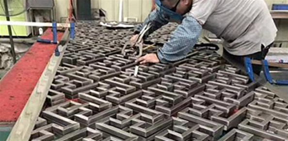 武漢不銹鋼鈑金加工的特點(diǎn)？